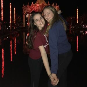 Meet your Posher, Ellen